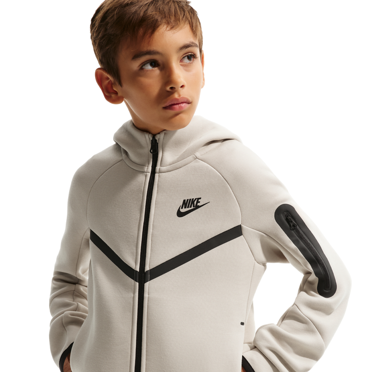 Nike Tech Fleece Immagine 1 di 8. Tocca per aprire la galleria fotografica.