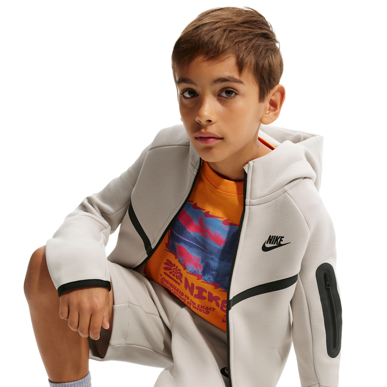 Nike Tech Fleece Immagine 3 di 8. Tocca per aprire la galleria fotografica.