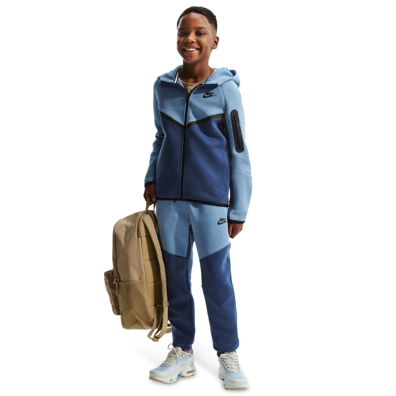Nike Tech Colorblock Afbeelding 4 van 8. Tik om de fotogalerij te openen..