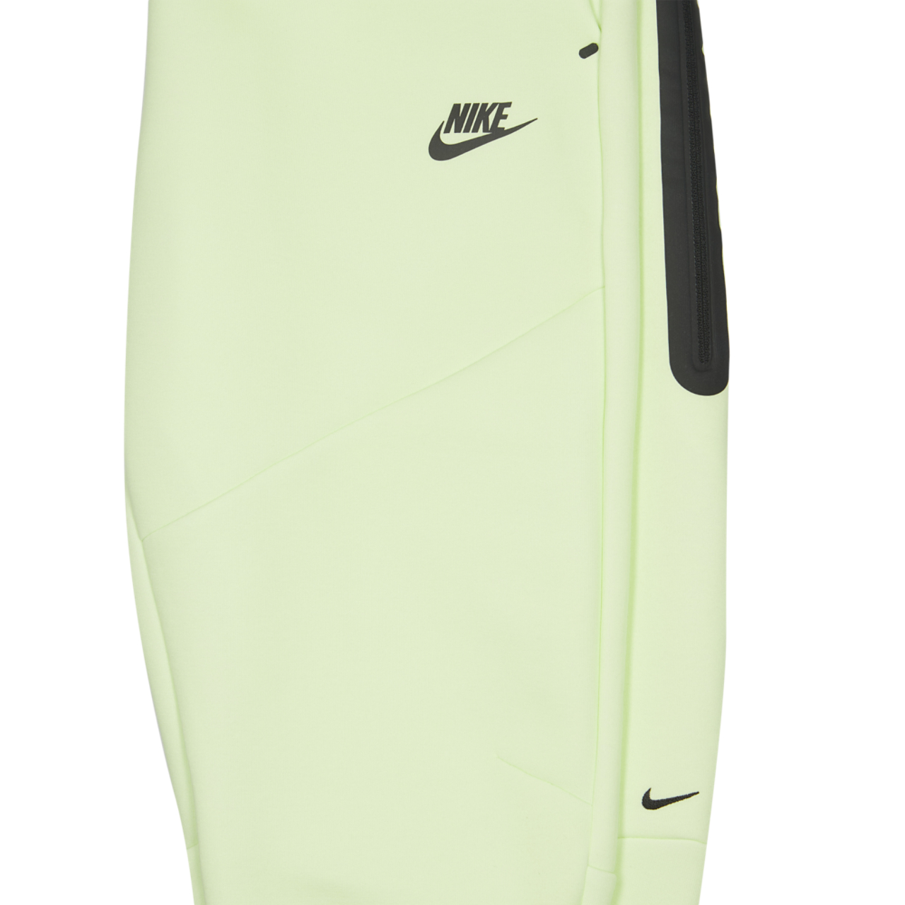 Nike Tech Fleece Image 8 sur 8. Appuyez pour ouvrir la galerie de photos.
