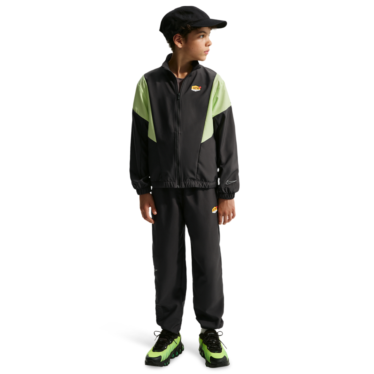 Nike Kylian Mbappe Woven Football Track Suit Image 1 sur 9. Appuyez pour ouvrir la galerie de photos.
