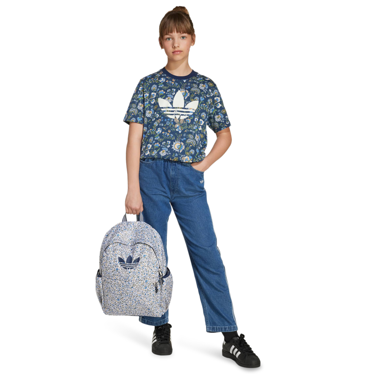 adidas Originals X Liberty London Bild 1 von 3. Antippen, um die Fotogalerie zu öffnen.