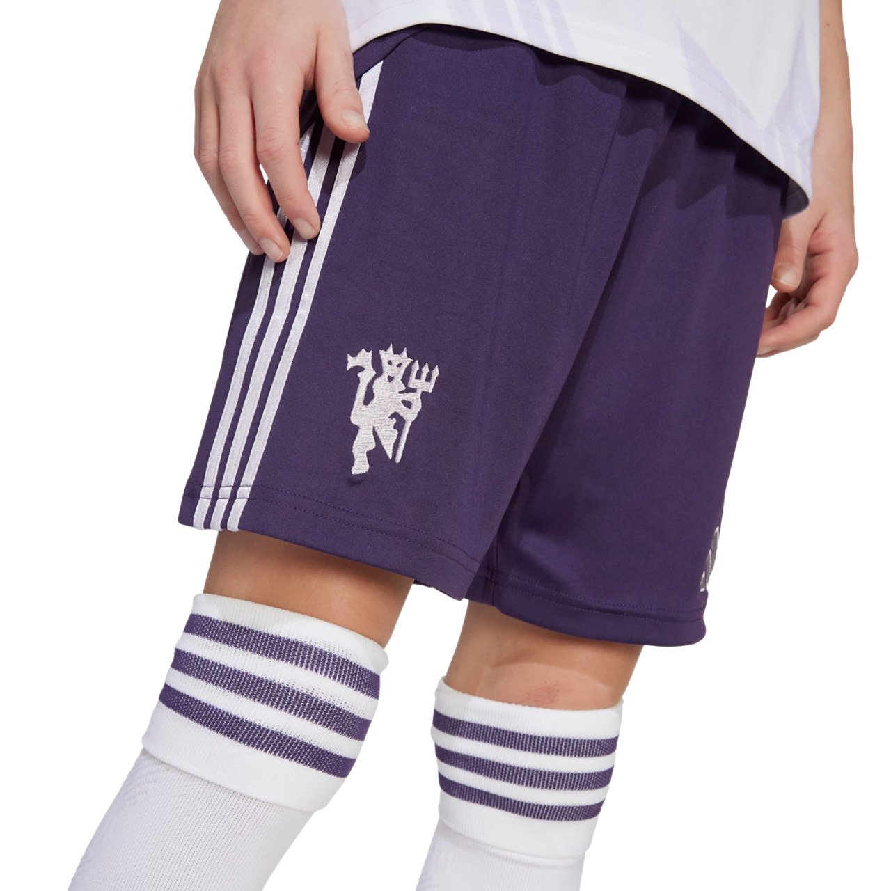 adidas Manchester United 25/26 Away Shorts Bild 4 von 5. Antippen, um die Fotogalerie zu öffnen.