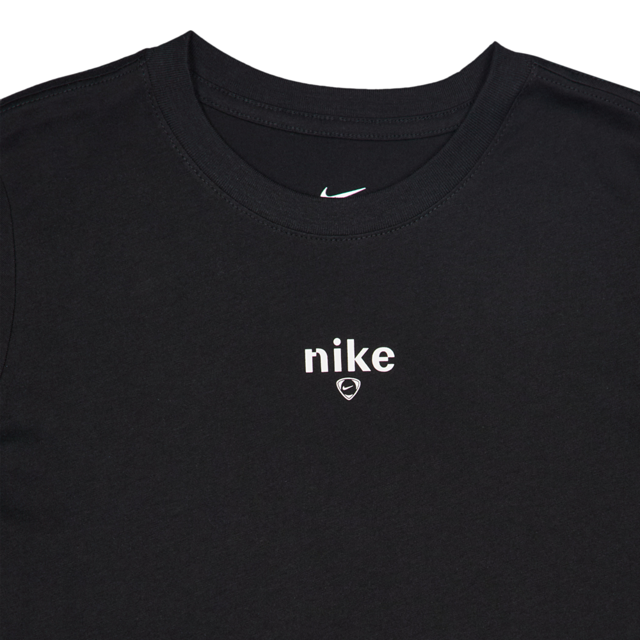 Nike Blur Bild 3 von 4. Antippen, um die Fotogalerie zu öffnen.