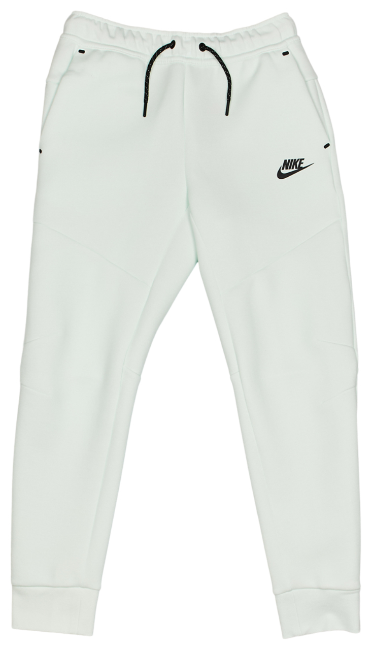 Nike Tech Fleece Image 1 of 3. Tap to open photo gallery.