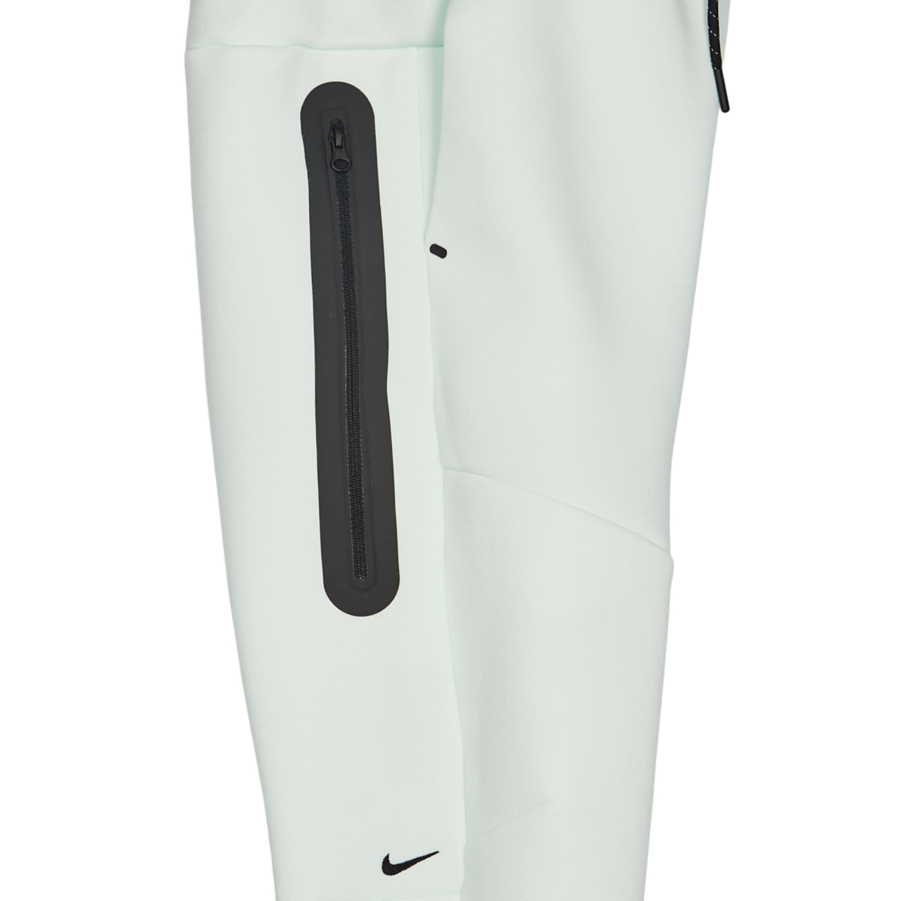 Nike Tech Fleece Image 3 of 3. Tap to open photo gallery.