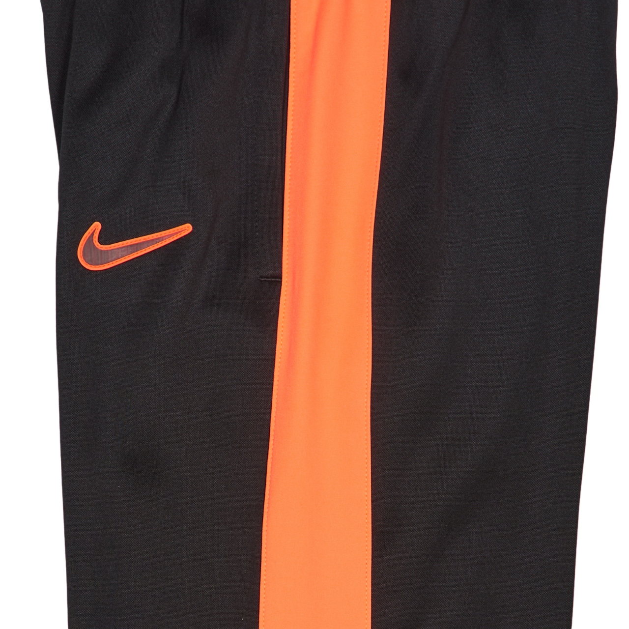 Nike Knvb Df Ts Afbeelding 7 van 8. Tik om de fotogalerij te openen..