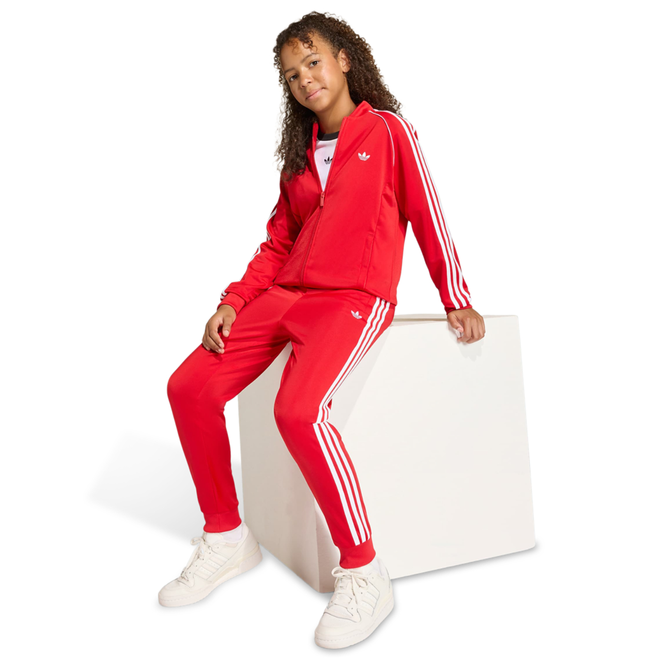adidas Sst Track Top Immagine 2 di 4. Tocca per aprire la galleria fotografica.
