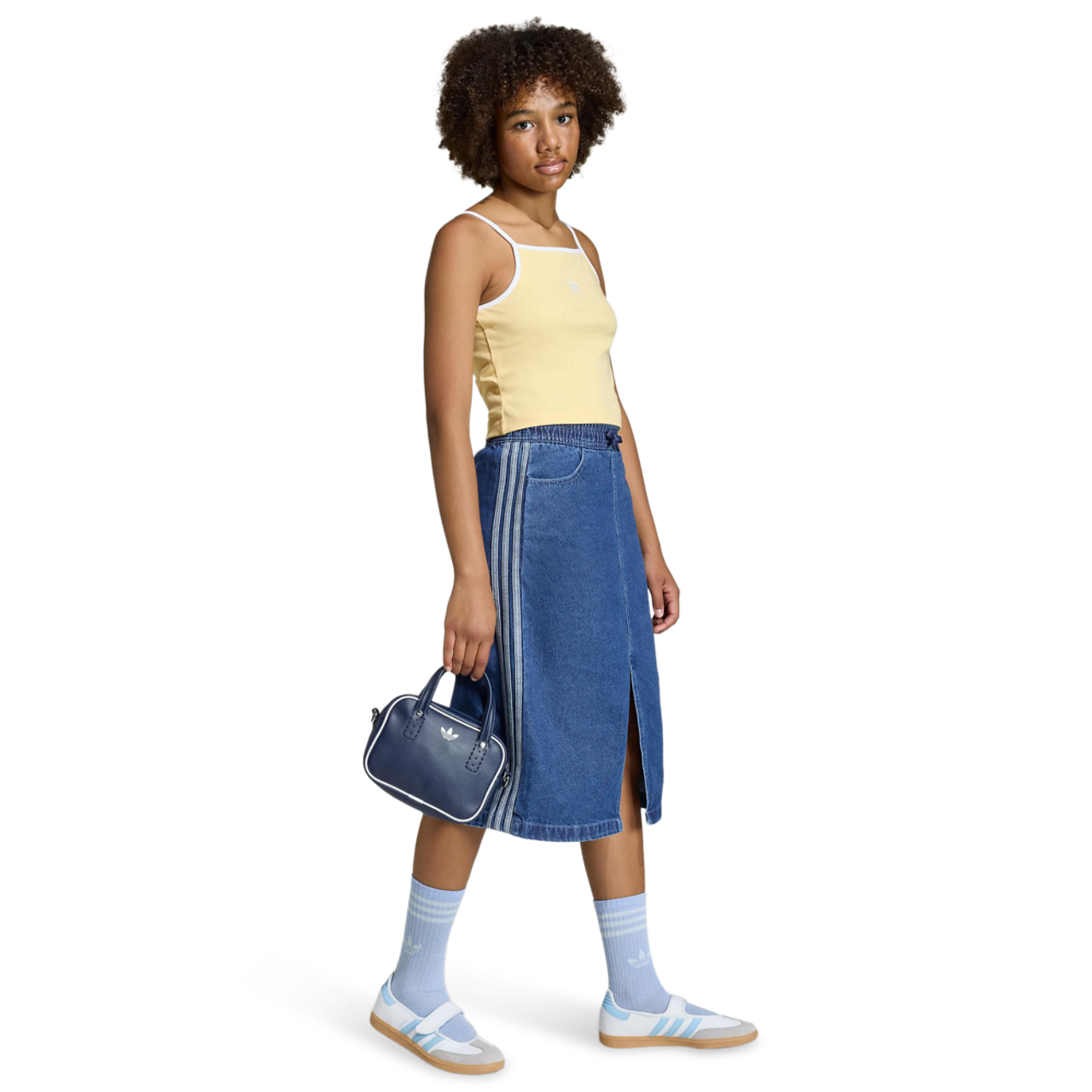 adidas Denim Skirt Immagine 2 di 4. Tocca per aprire la galleria fotografica.