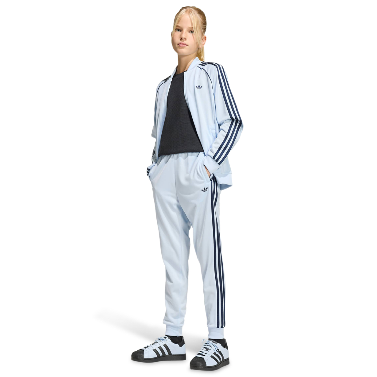 adidas Superstar Track Top Bild 2 von 4. Antippen, um die Fotogalerie zu öffnen.