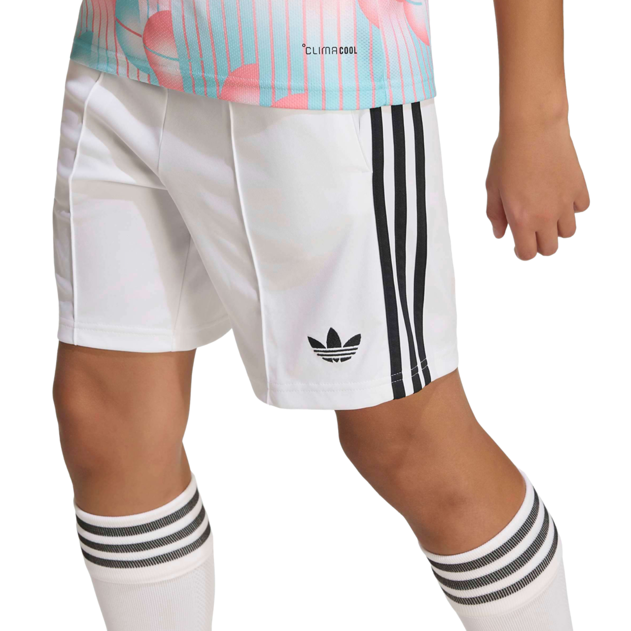 adidas Belgium 26 Away Shorts Bild 3 von 4. Antippen, um die Fotogalerie zu öffnen.