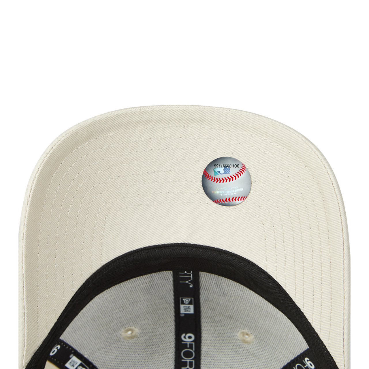 New Era 9FORTY MLB New York Yankees Image 6 of 6. Tap to open photo gallery.