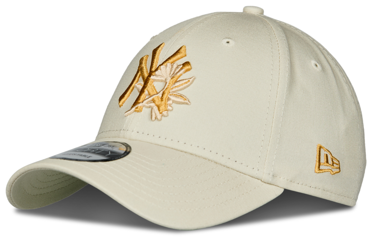 New Era 9FORTY MLB New York Yankees Image 1 of 5. Tap to open photo gallery.