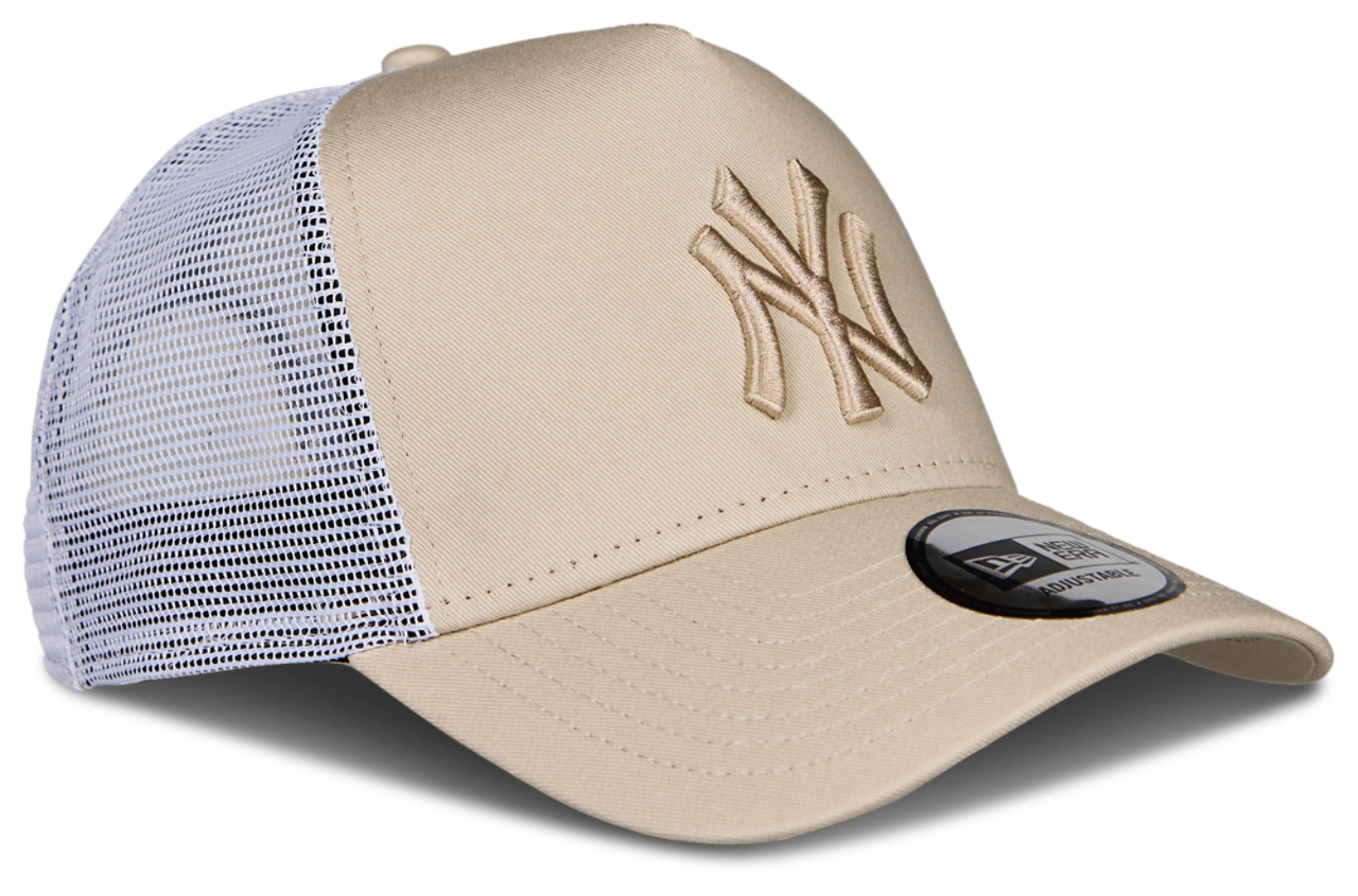New Era Trucker Afbeelding 3 van 5. Tik om de fotogalerij te openen..