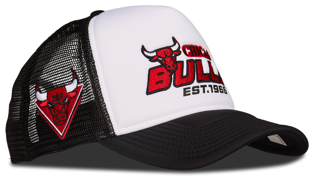 New Era Trucker Afbeelding 3 van 5. Tik om de fotogalerij te openen..