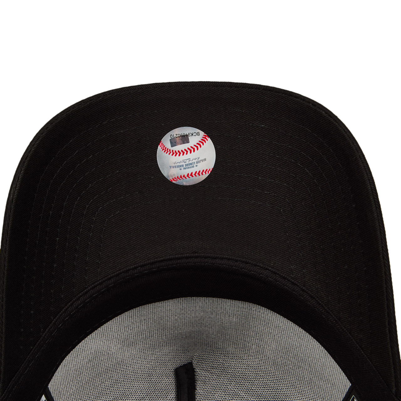 New Era E-Frame Closed Back MLB New York Yankees Afbeelding 5 van 5. Tik om de fotogalerij te openen..