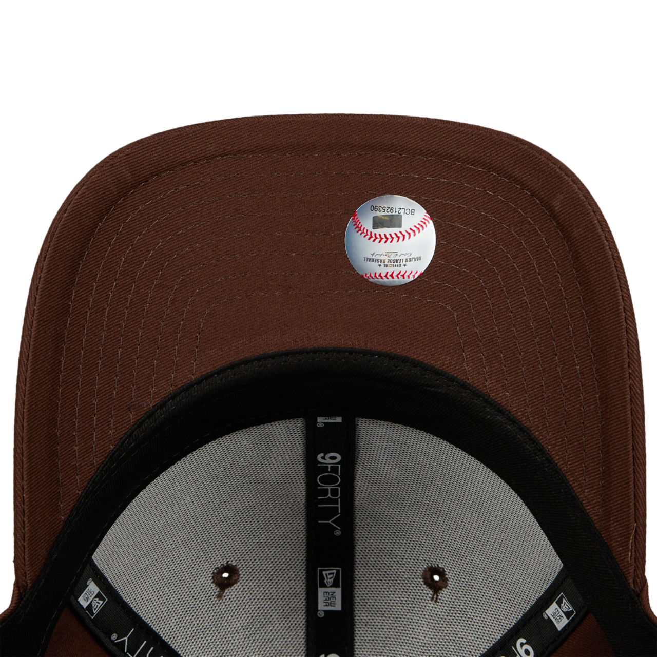 New Era 9FORTY MLB New York Yankees Image 5 of 5. Tap to open photo gallery.