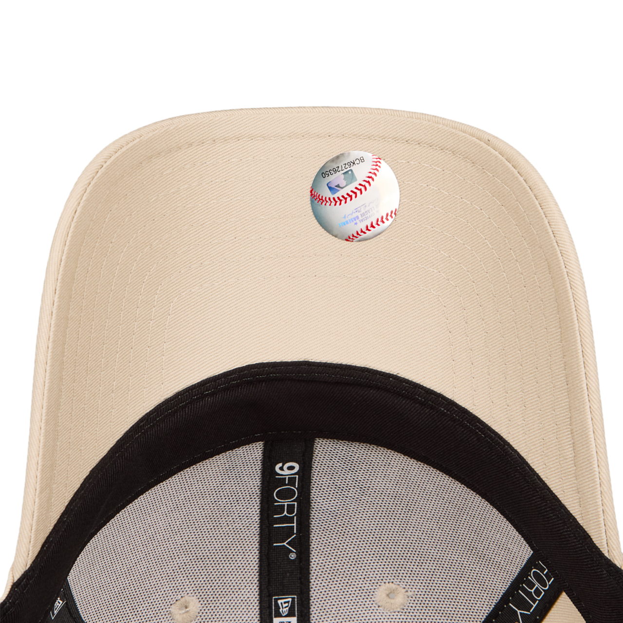New Era 9FORTY MLB New York Yankees Image 5 of 5. Tap to open photo gallery.