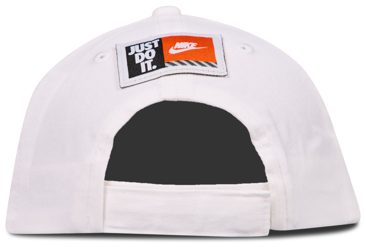Nike Club Cap Image 4 sur 5. Appuyez pour ouvrir la galerie de photos.