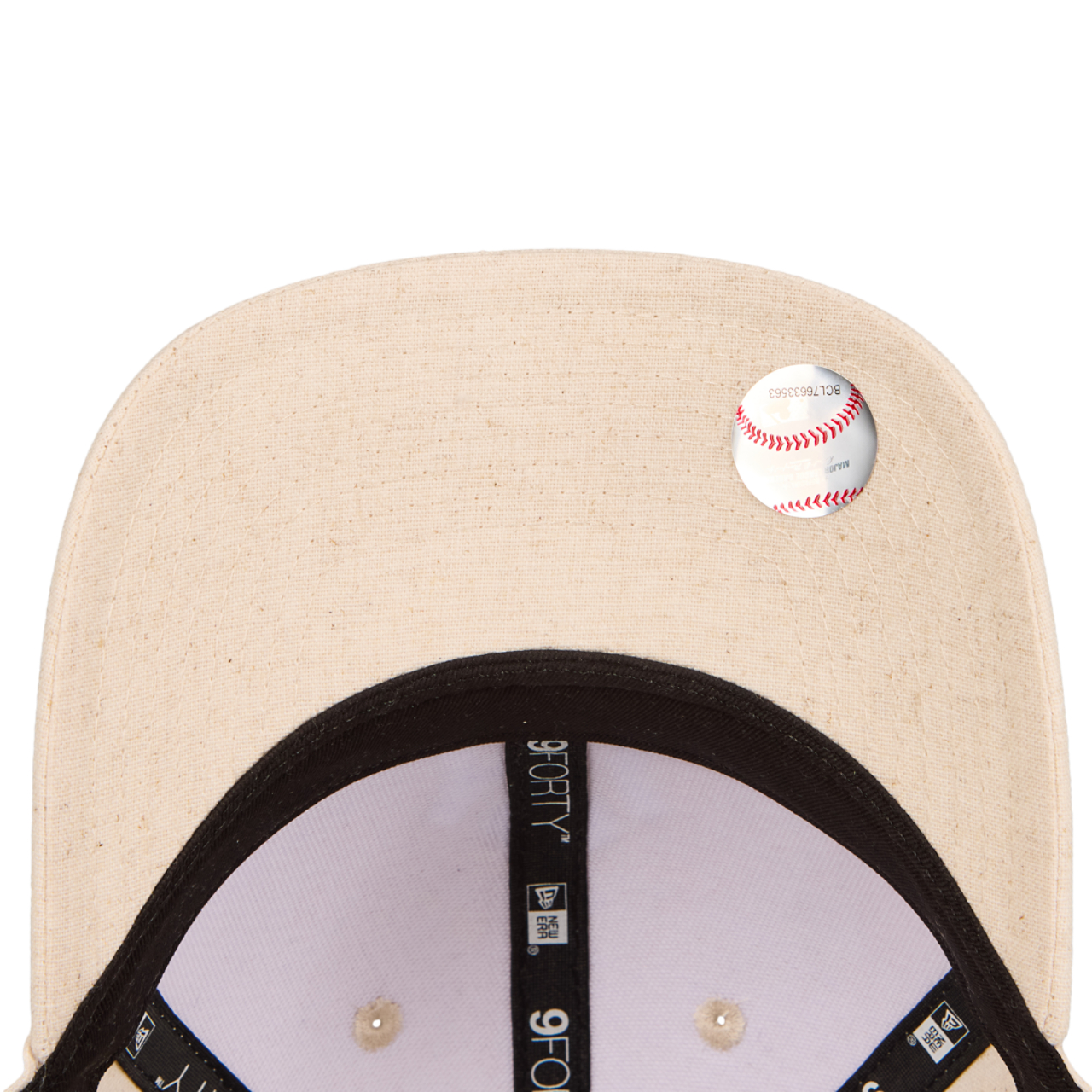 New Era 9FORTY MLB New York Yankees Image 5 sur 5. Appuyez pour ouvrir la galerie de photos.