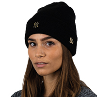 New Era Silver Logo Beanie Afbeelding 6 van 8. Tik om de fotogalerij te openen..
