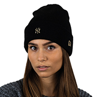 New Era Silver Logo Beanie Afbeelding 7 van 8. Tik om de fotogalerij te openen..