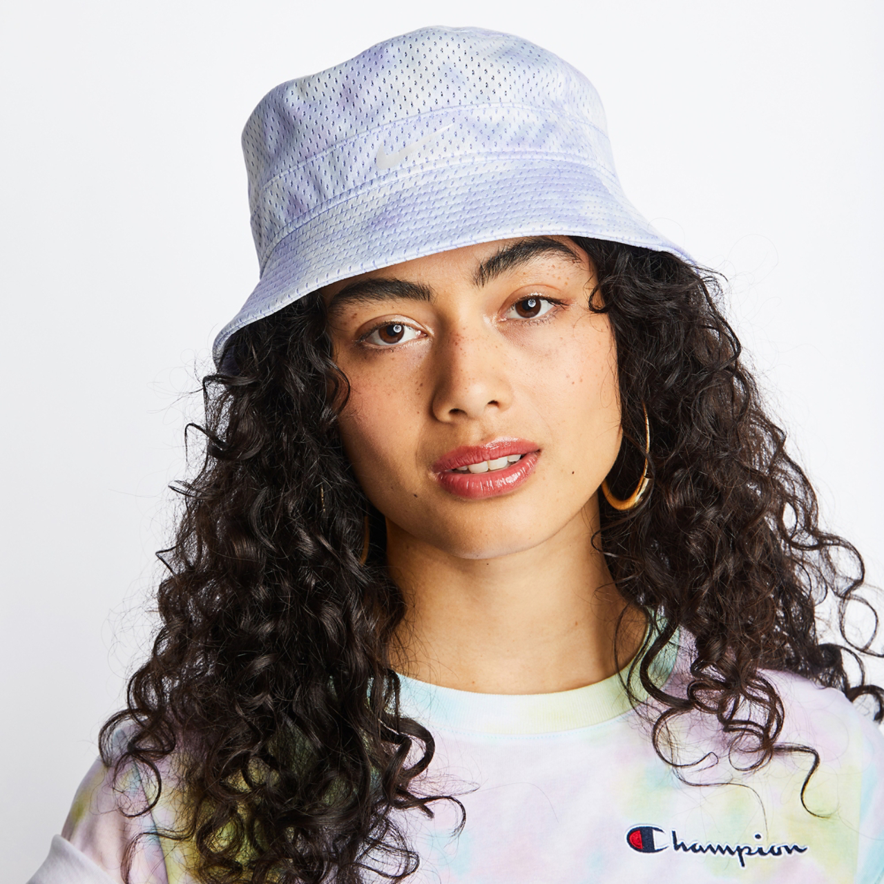 Nike Bucket Hat Image 6 of 6. Tap to open photo gallery.