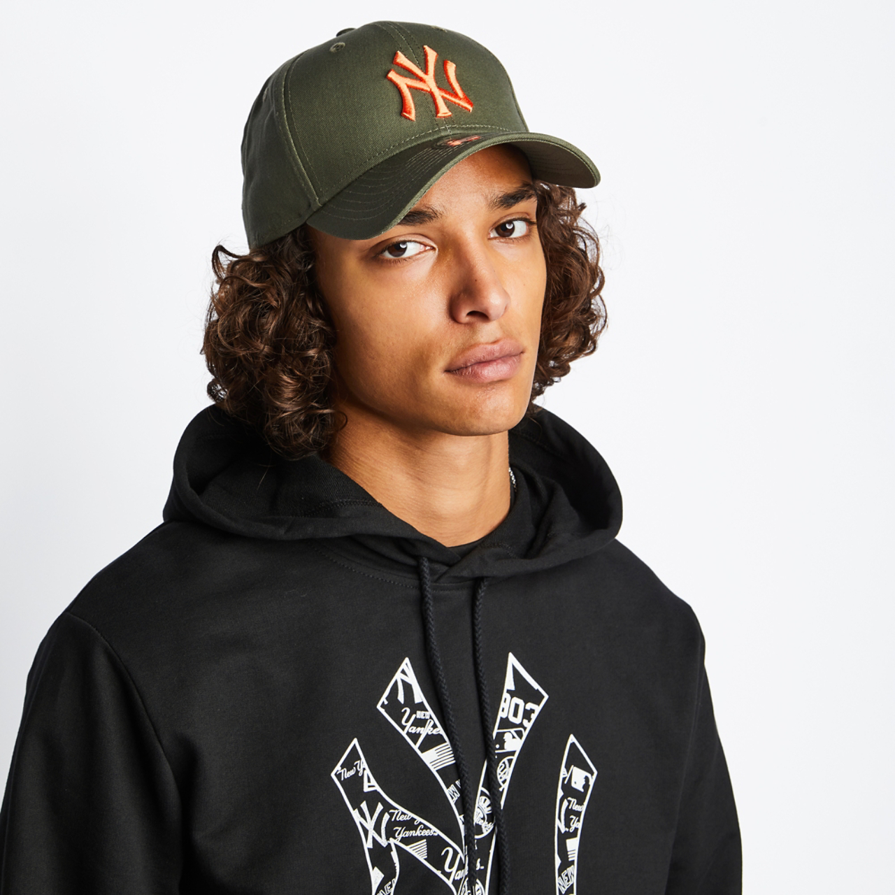 New Era 9Forty League Essential Image 6 of 7. Tap to open photo gallery.