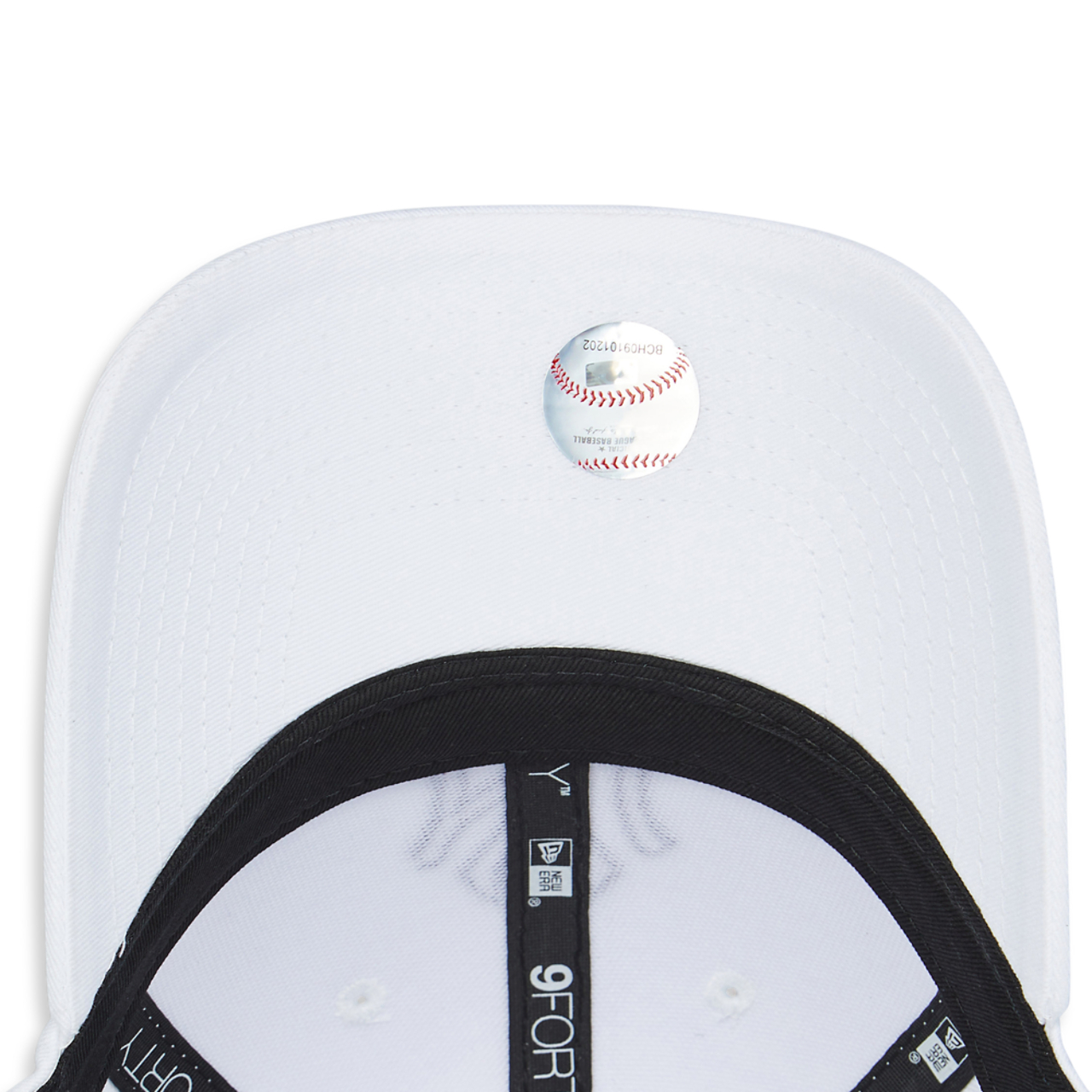 New Era 9FORTY MLB New York Yankees Image 6 of 6. Tap to open photo gallery.