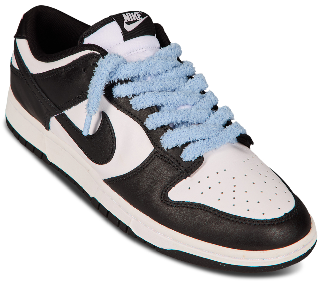 Crep Protect Fuzzy Laces Afbeelding 2 van 3. Tik om de fotogalerij te openen..