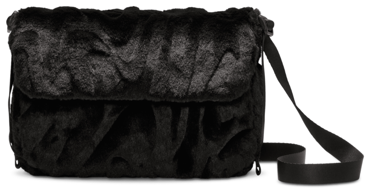 Nike Cross Body Image 2 of 5. Tap to open photo gallery.