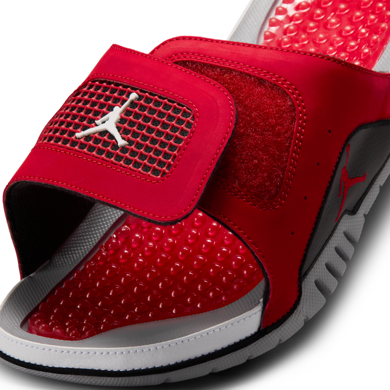 Jordan Retro 4 Hydro Image 6 of 6. Tap to open photo gallery.
