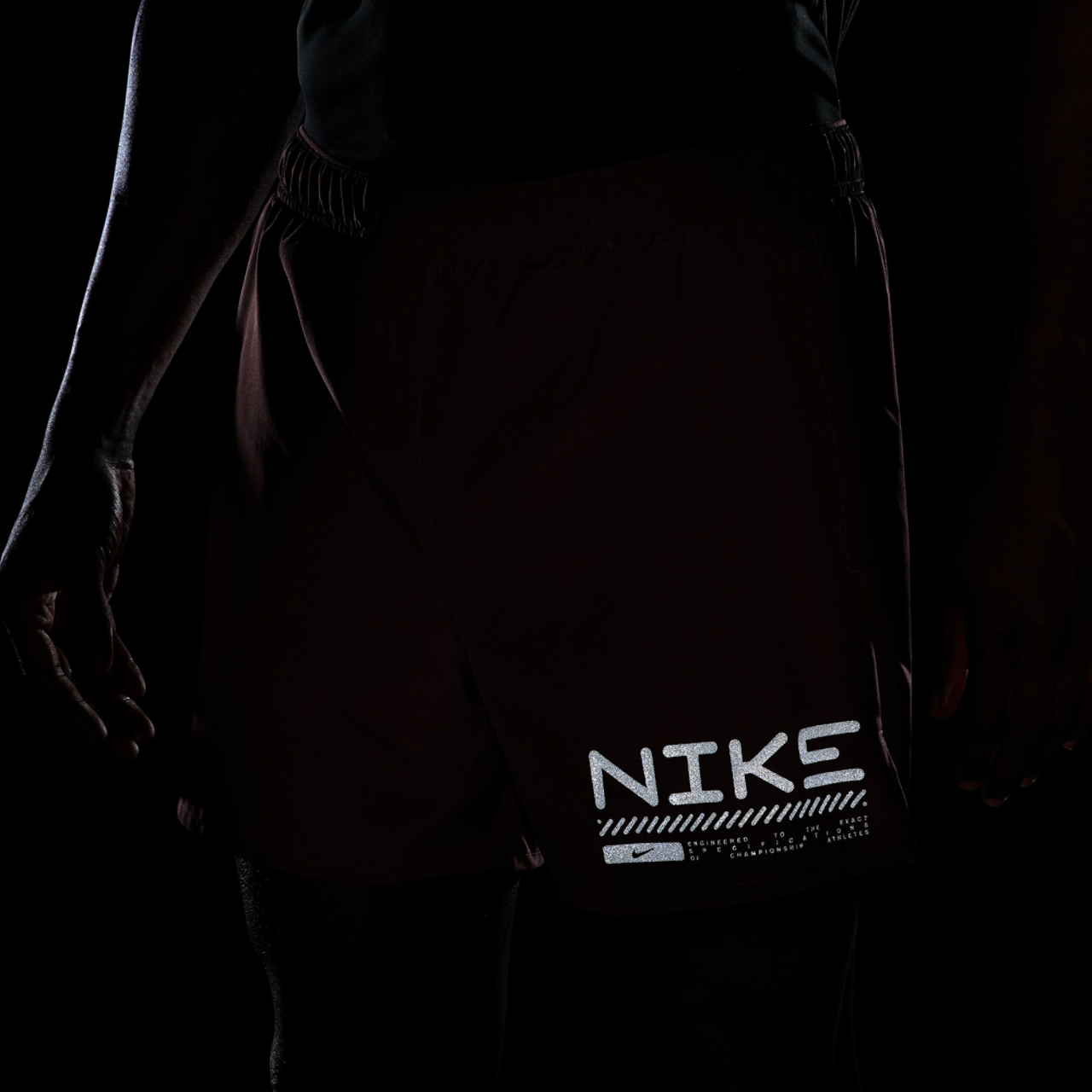Nike Winterized Chlngr 5" 2In1 Shorts Image 5 of 5. Tap to open photo gallery.