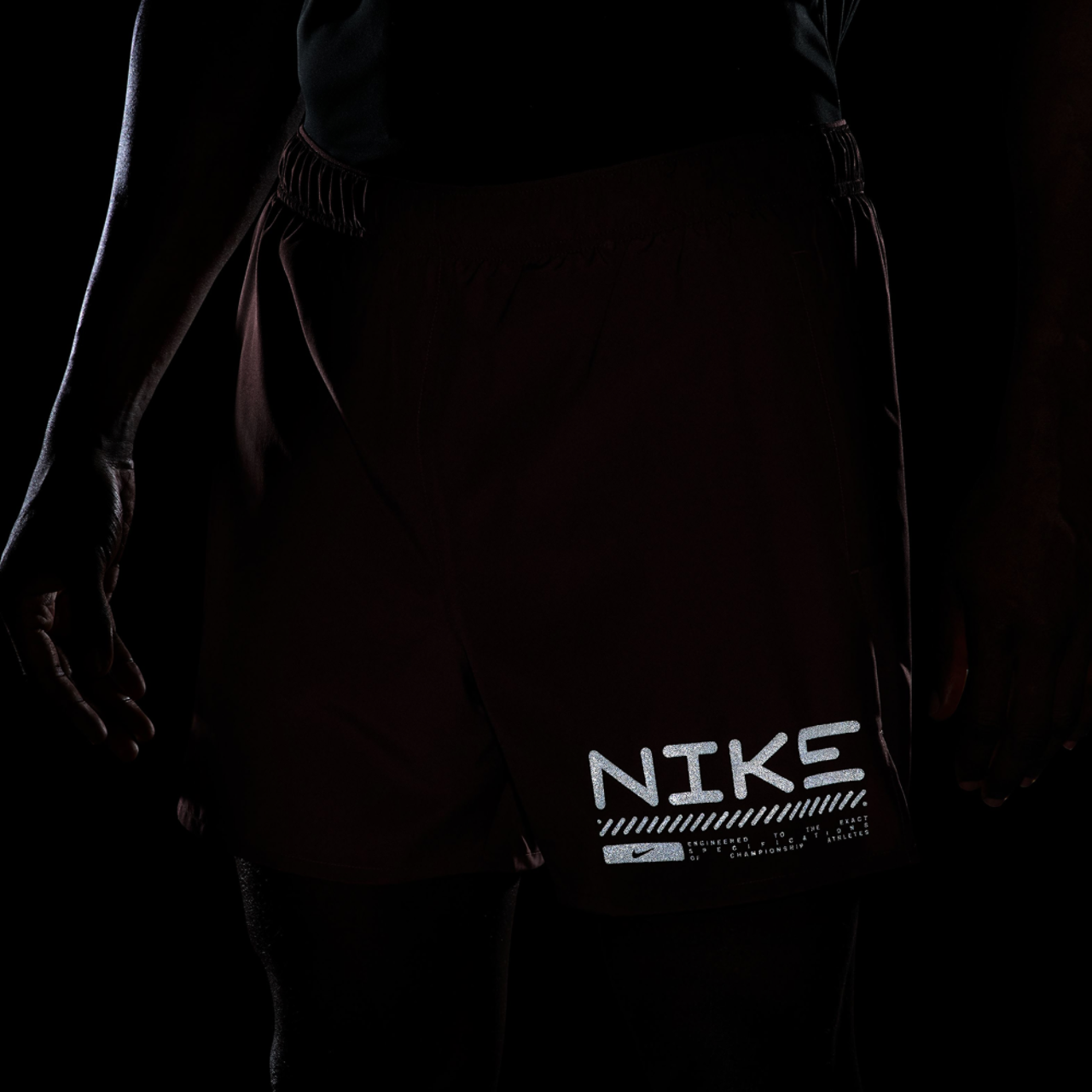 Nike Winterized Chlngr 5" 2In1 Shorts Image 5 of 5. Tap to open photo gallery.