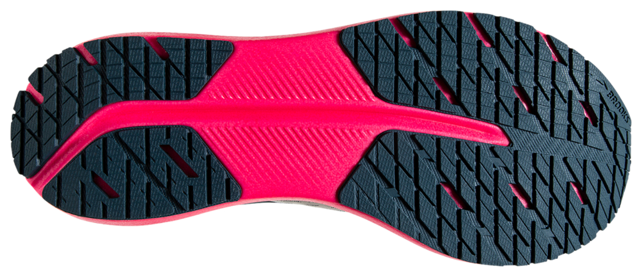 Brooks Hyperion Tempo Image 5 of 5. Tap to open photo gallery.