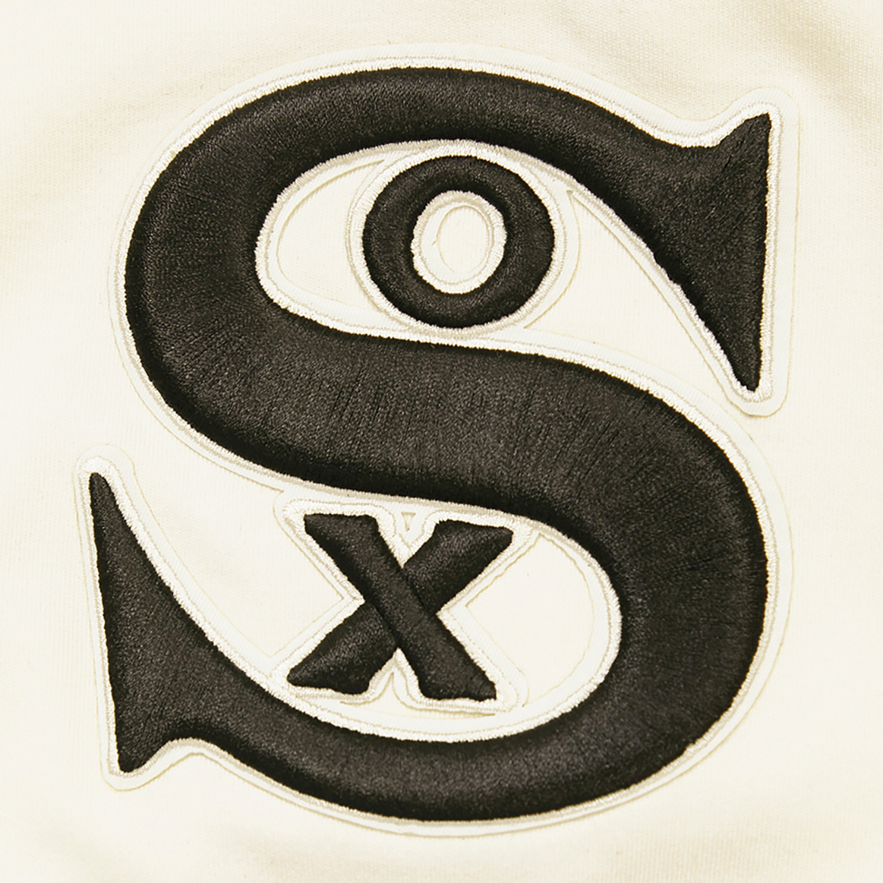 Pro Standard WHITE SOX RETRO CLASSIC DK TEE Image 6 of 6. Tap to open photo gallery.