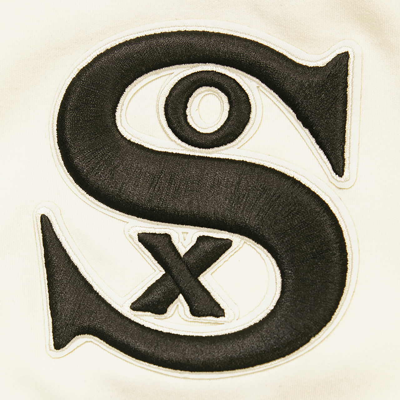 Pro Standard WHITE SOX RETRO CLASSIC DK TEE Image 6 of 6. Tap to open photo gallery.