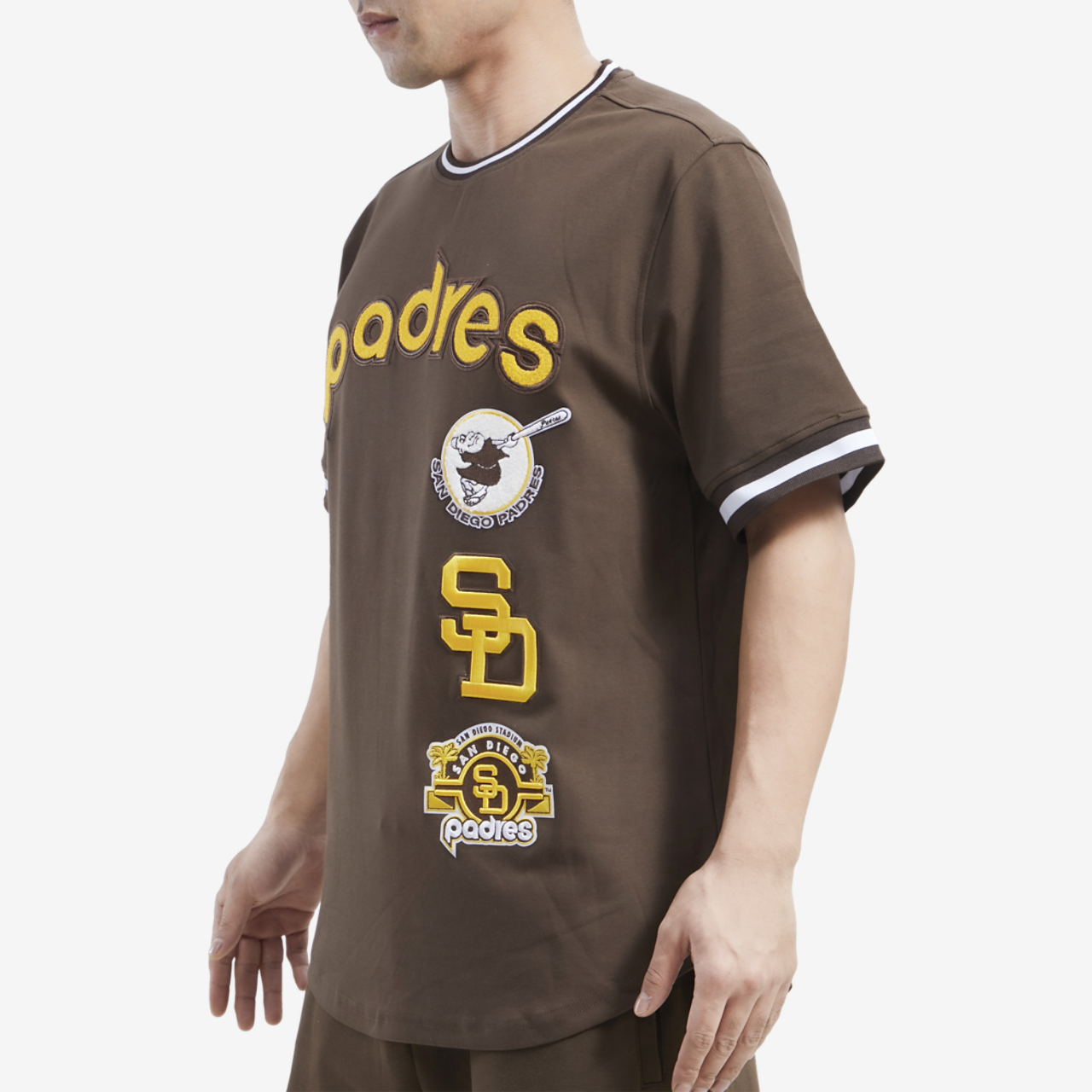 Pro Standard PADRES RETRO CLASSIC DK TEE Image 4 of 4. Tap to open photo gallery.