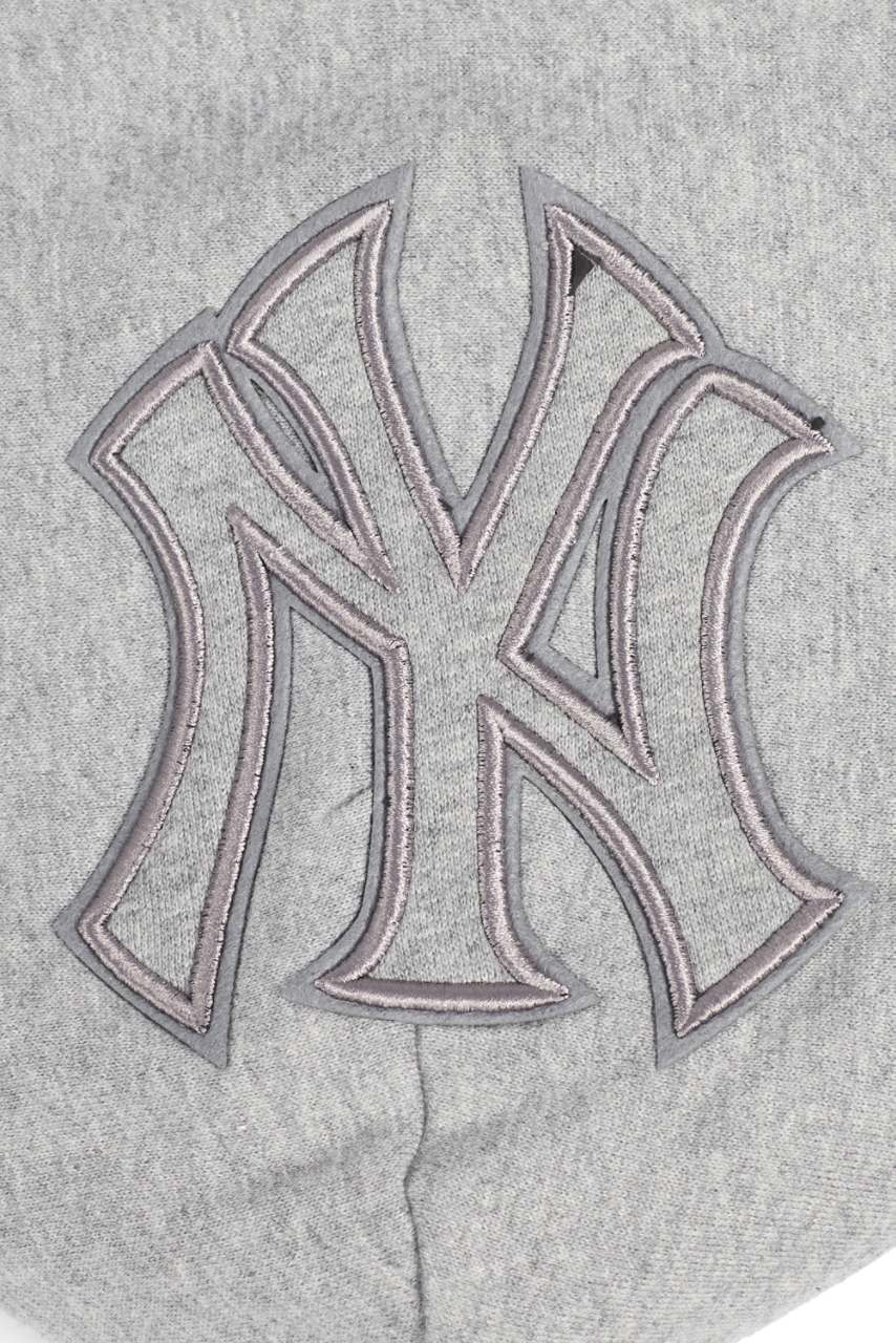 Pro Standard Yankees Pullover Hoodie Image 8 of 8. Tap to open photo gallery.