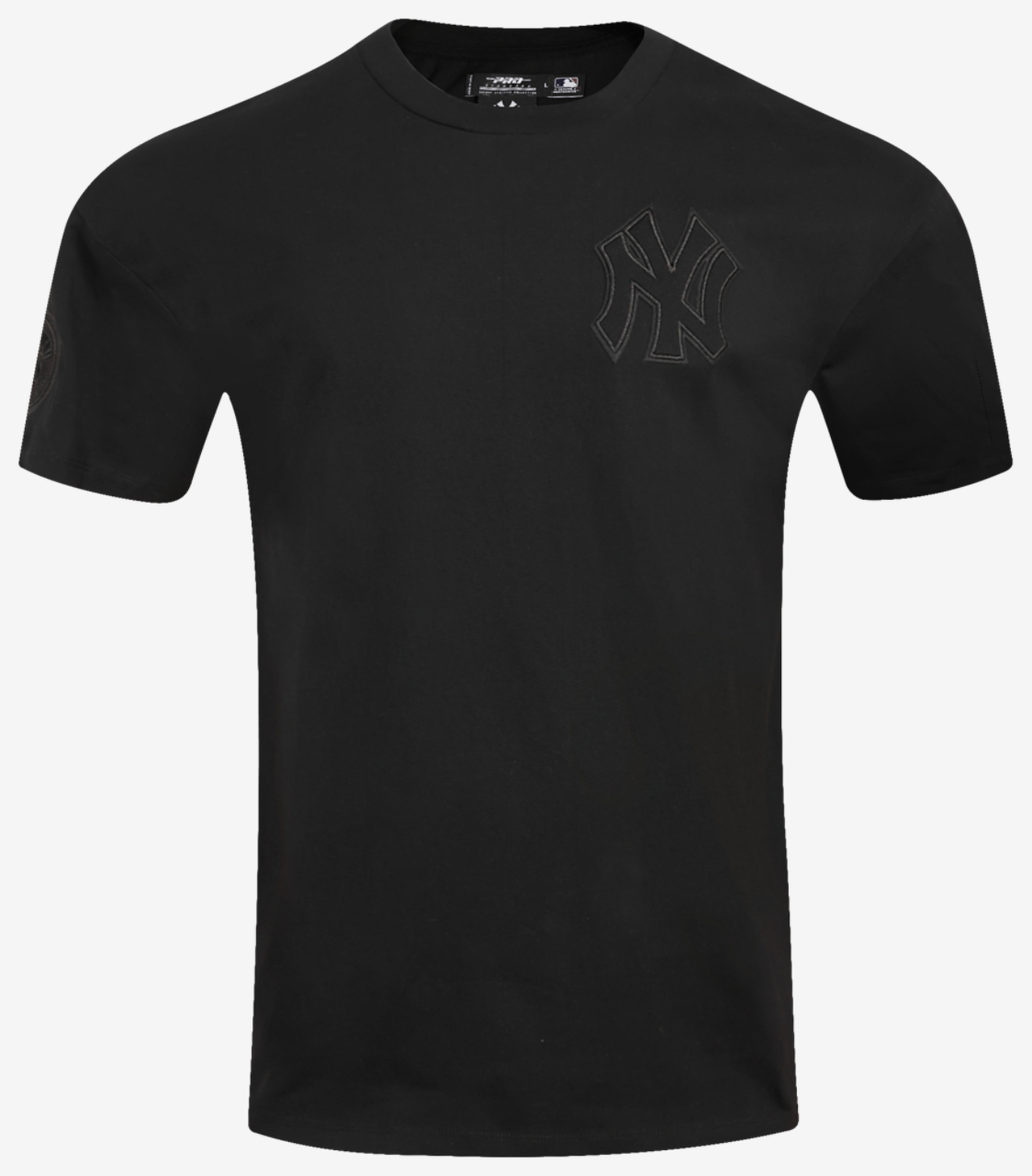 Pro Standard NEW YORK YANKEES TOP Image 1 of 5. Tap to open photo gallery.