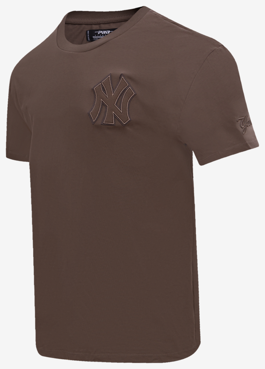 Pro Standard NEW YORK YANKEES TOP Image 3 of 7. Tap to open photo gallery.