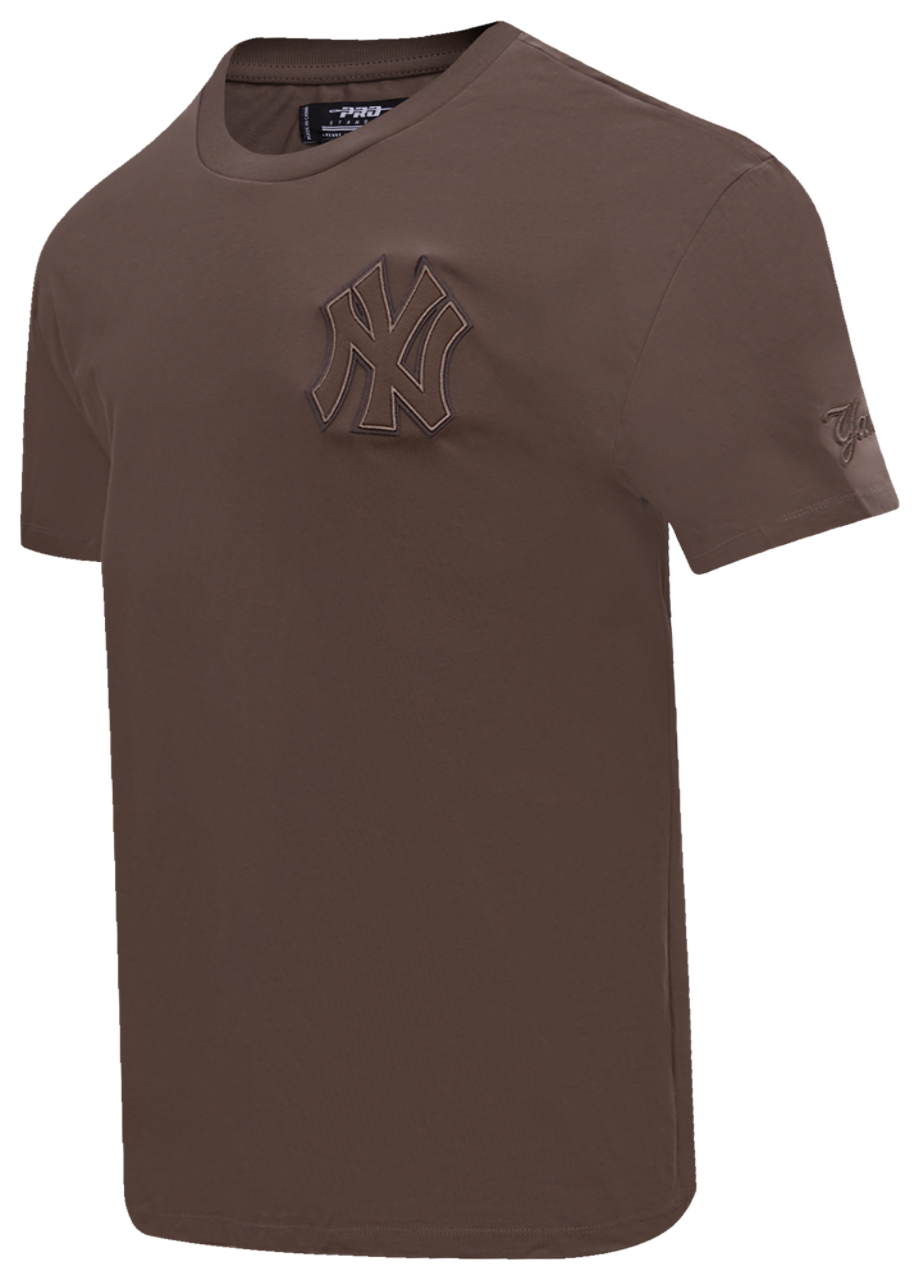 Pro Standard NEW YORK YANKEES TOP Image 3 of 7. Tap to open photo gallery.