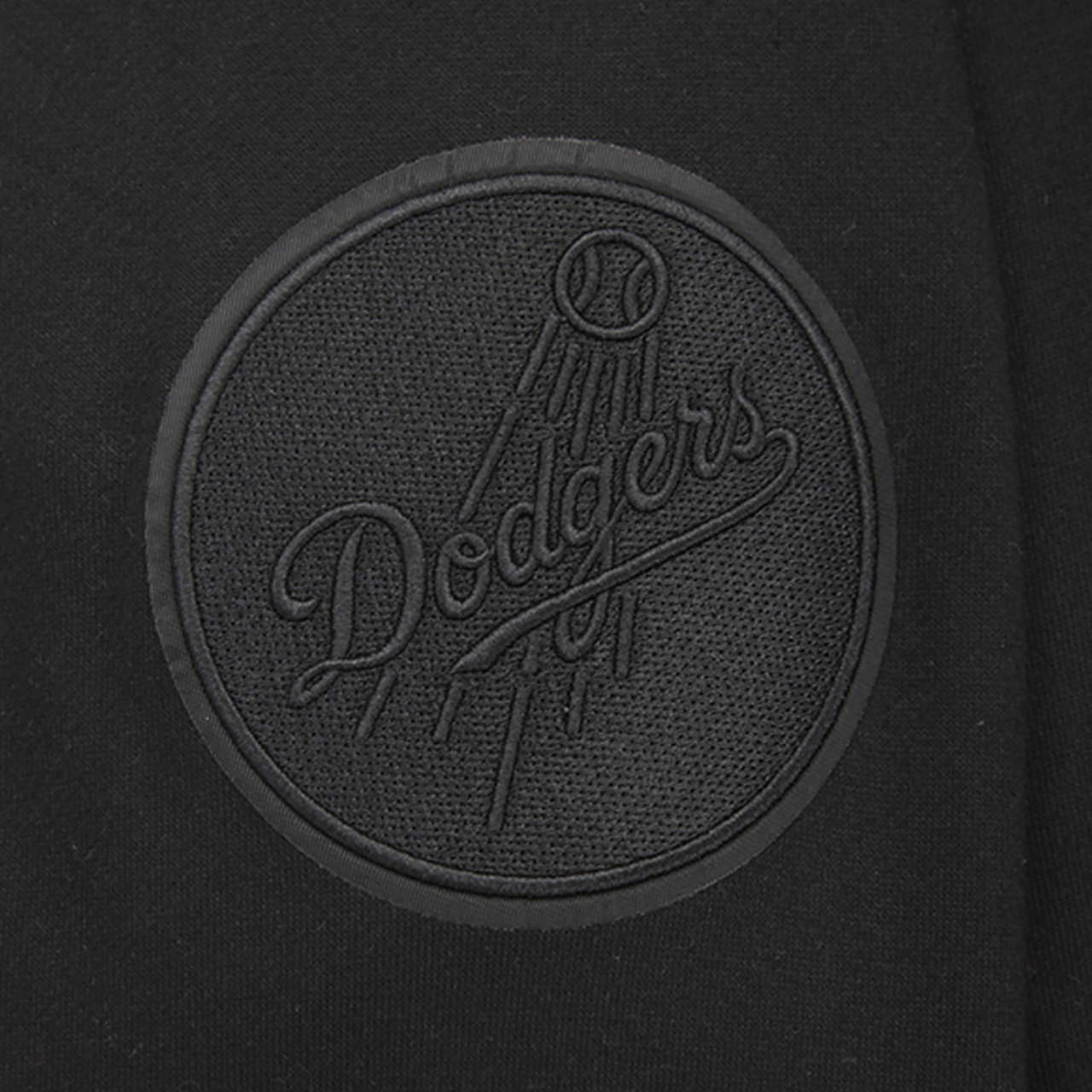 Pro Standard LOS ANGELES DODGERS SWEATSHIRT Image 5 of 6. Tap to open photo gallery.