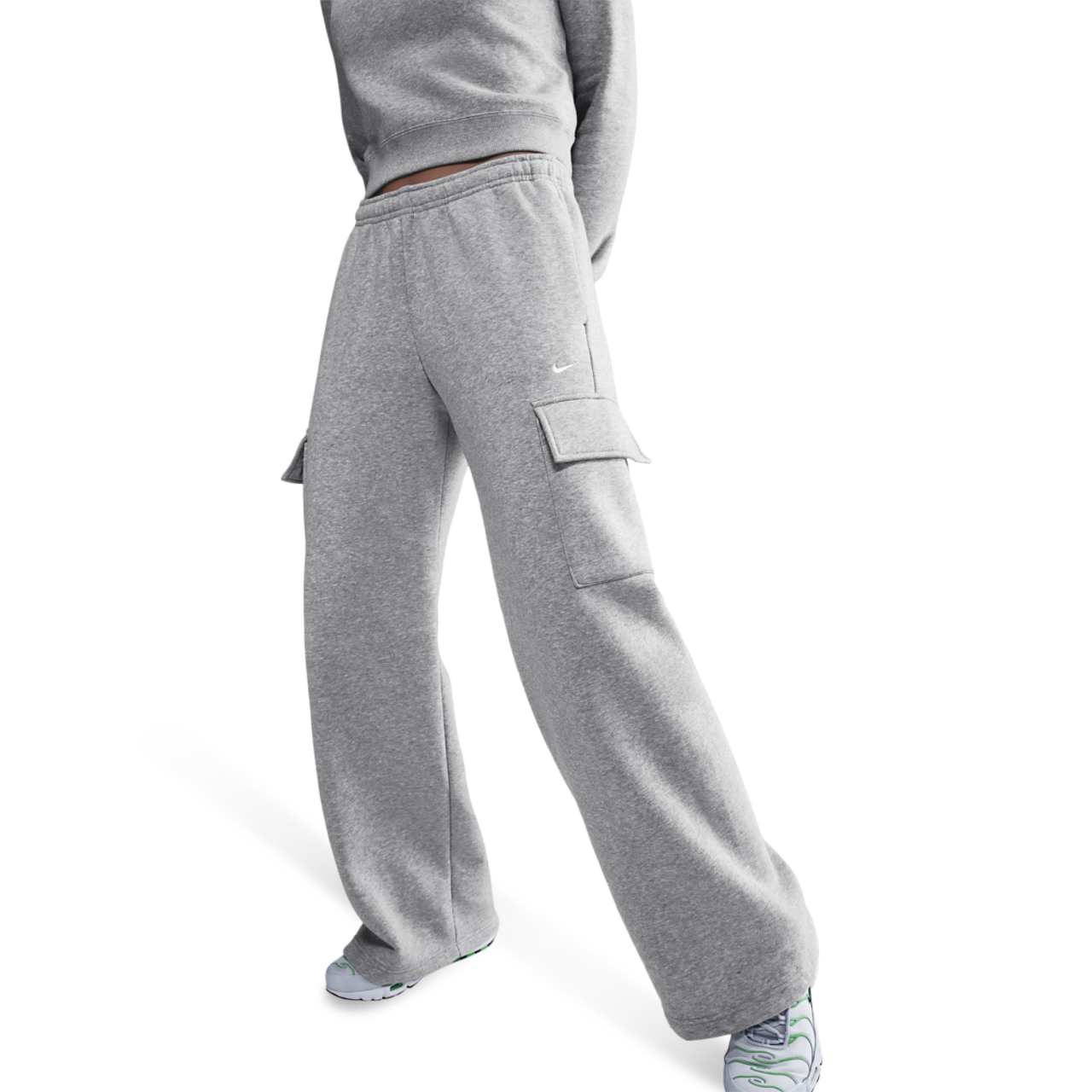 Nike NSW Phoenix Fleece Cargo Image 1 of 3. Tap to open photo gallery.