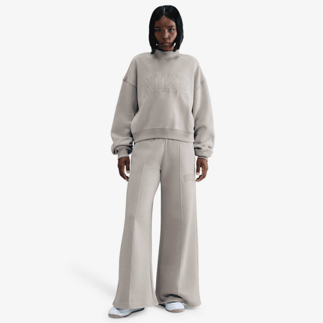 Nike NSW Phoenix Fleece Mock Neck Image 4 of 5. Tap to open photo gallery.
