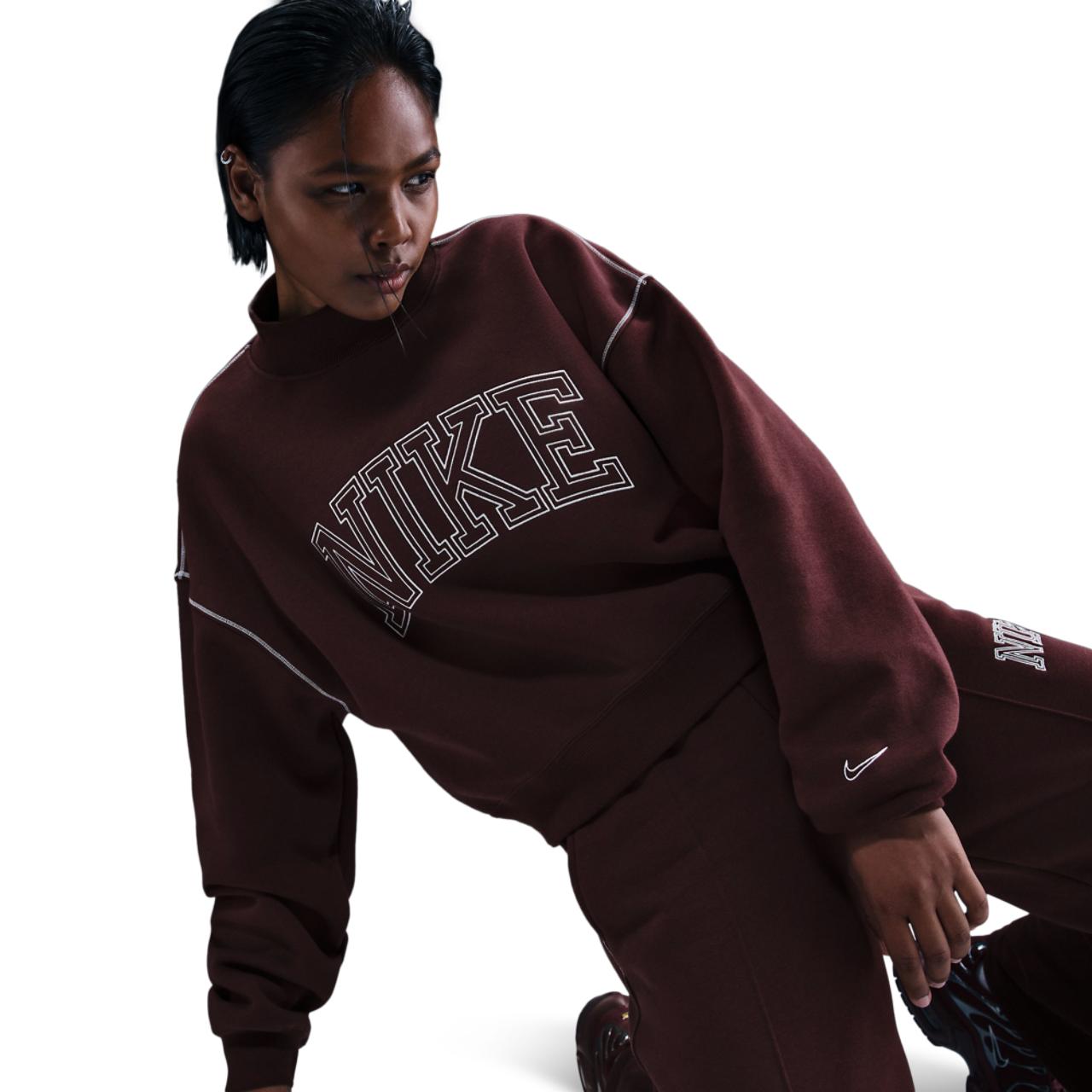 Nike NSW Phoenix Fleece Mock Neck Image 3 of 5. Tap to open photo gallery.