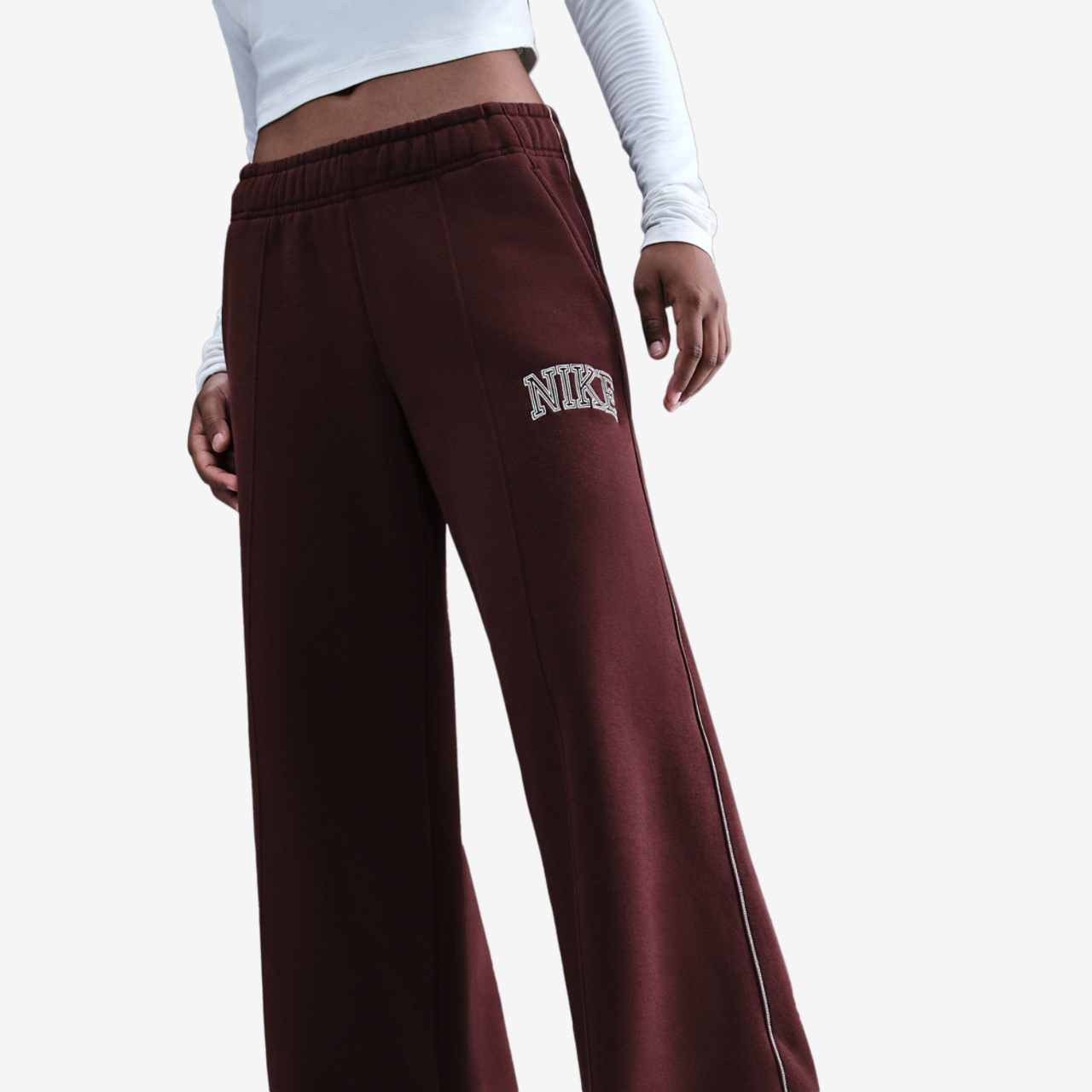 Nike NSW Phoenix Fleece Pants Image 1 of 5. Tap to open photo gallery.