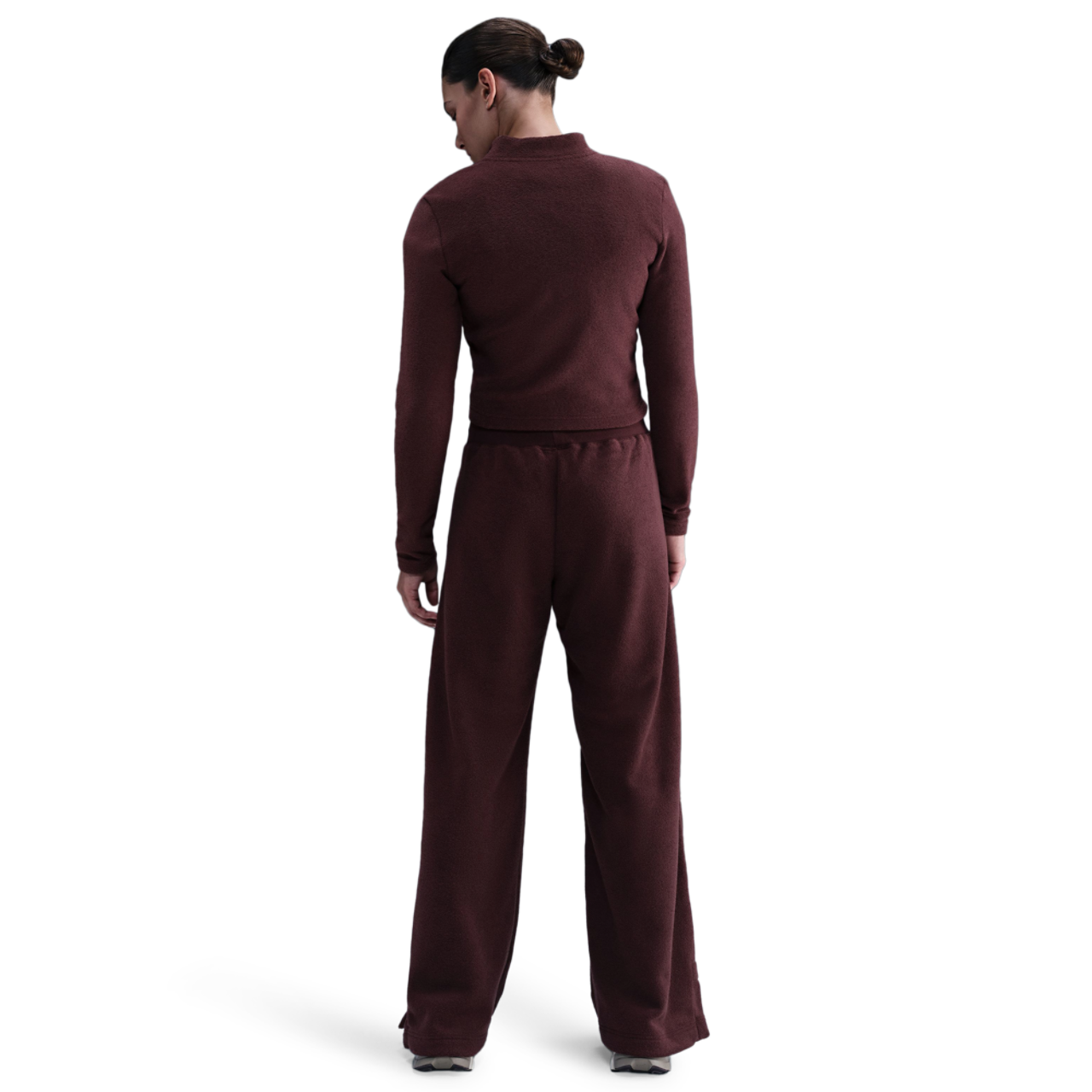 Nike NSW Phoenix Plush Long Sleeve T-Shirt Image 5 of 5. Tap to open photo gallery.