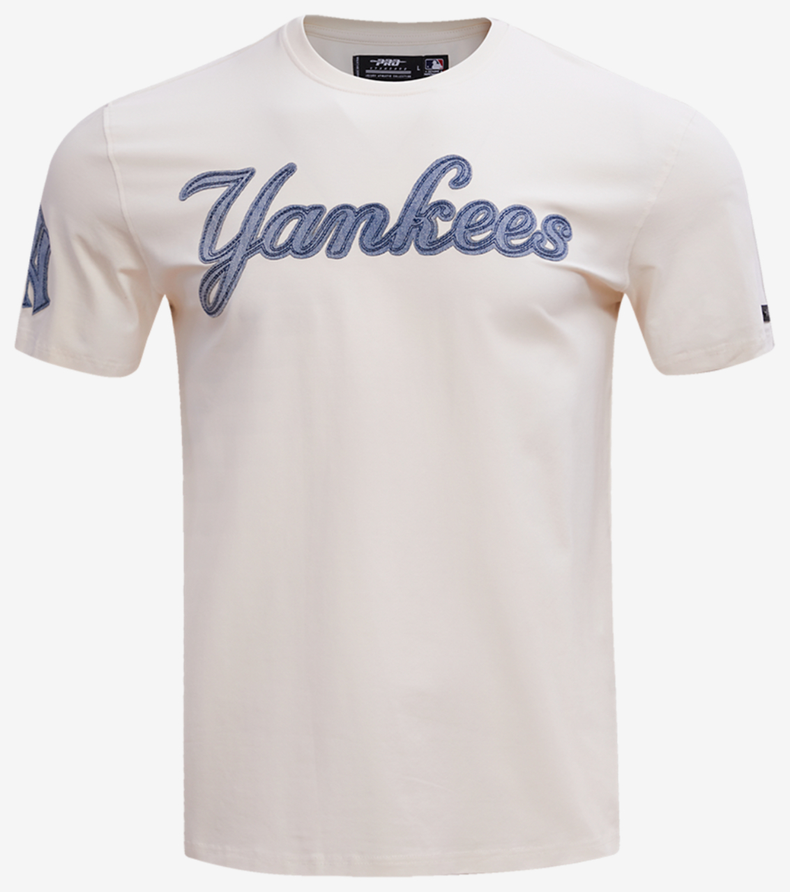 Pro Standard NEW YORK YANKEES TOP Image 1 of 6. Tap to open photo gallery.
