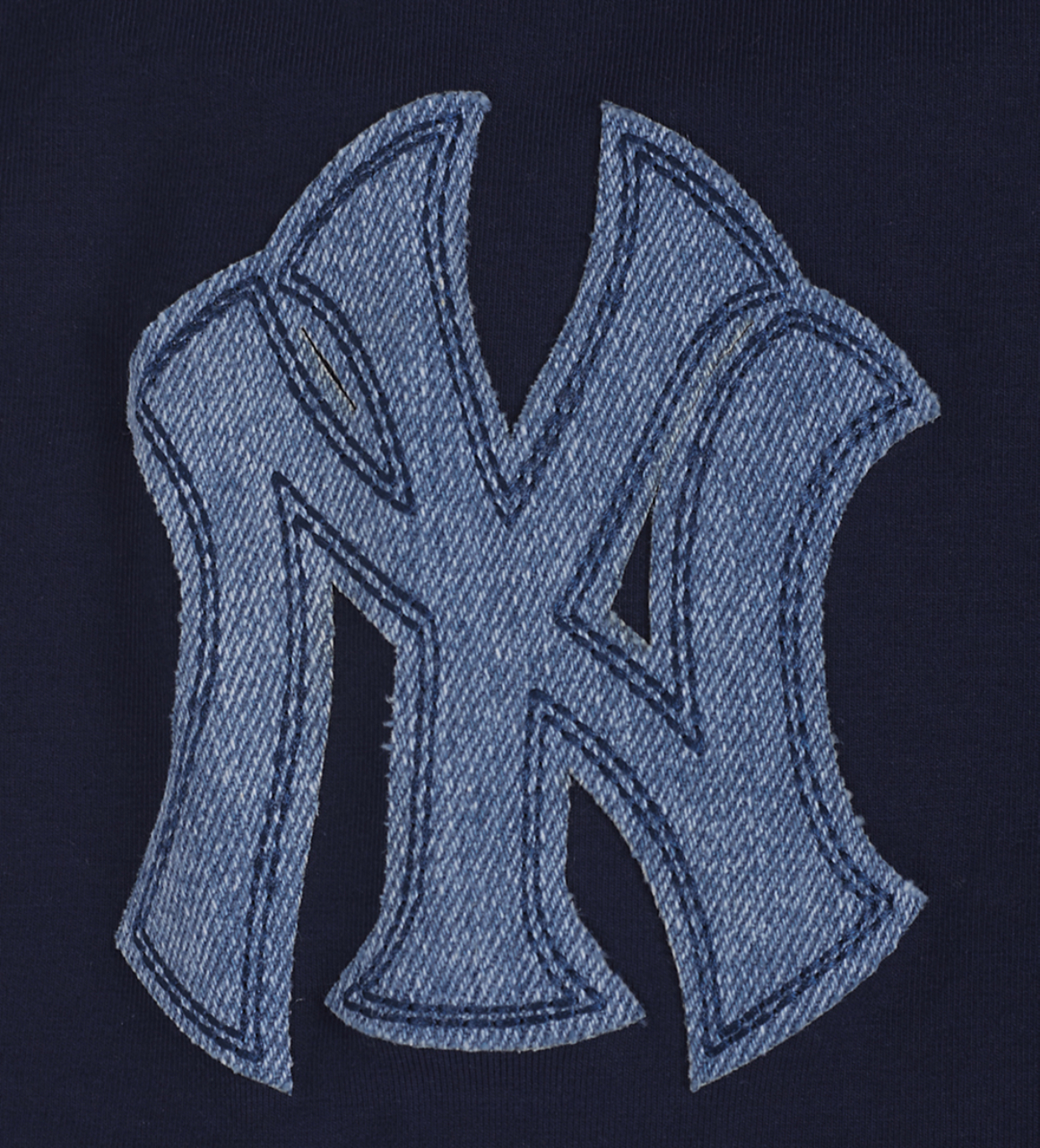 Pro Standard NEW YORK YANKEES TOP Image 5 of 6. Tap to open photo gallery.